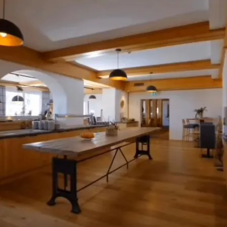 Jugendgaestehaus 4*