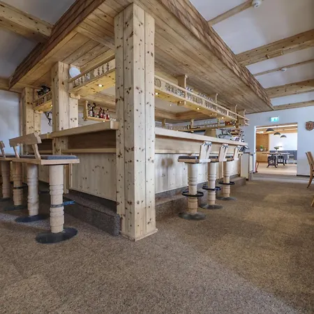 Jugendgaestehaus Hotel 4*