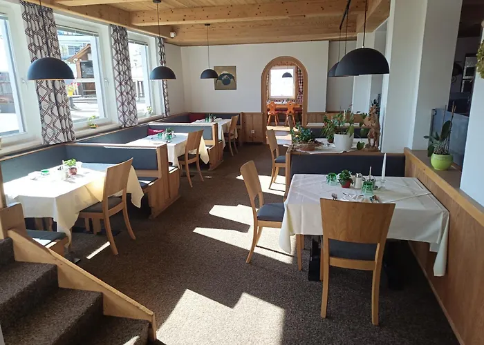 Jugendgaestehaus 酒店 4*